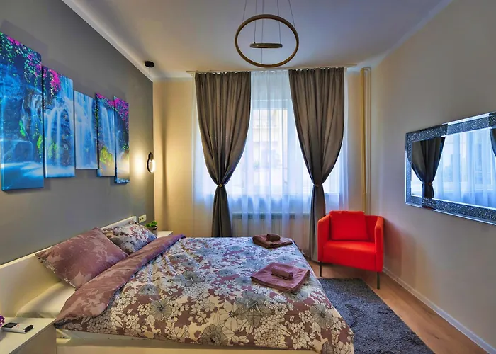 The Heart Of Just Steps Away From Vitoshka * ソフィア