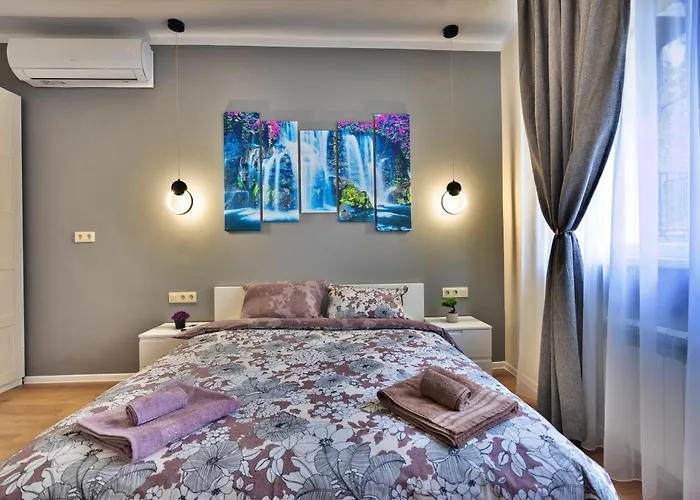 The Heart Of Just Steps Away From Vitoshka アパート ソフィア