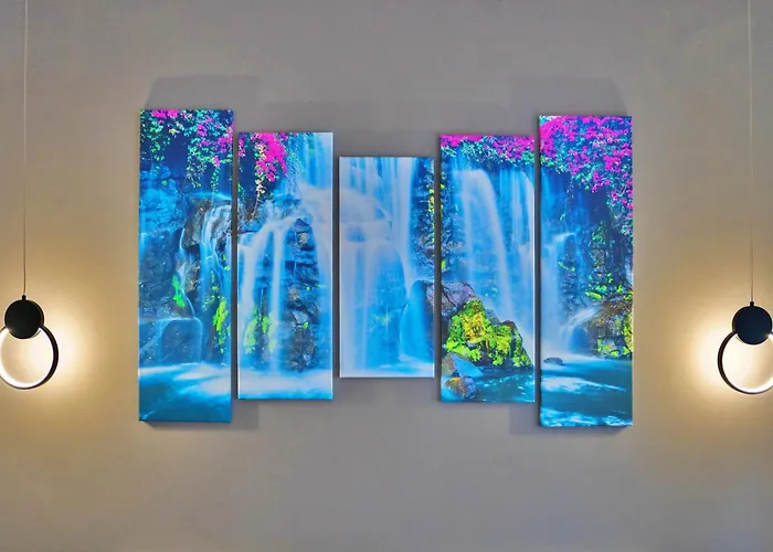 The Heart Of Just Steps Away From Vitoshka * ソフィア